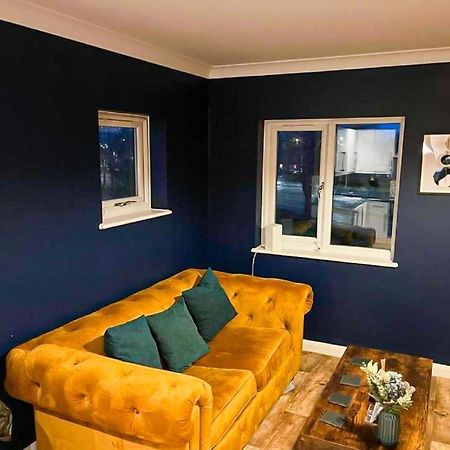 Stylish & Modern Apartment - Southend Stays Eksteriør billede